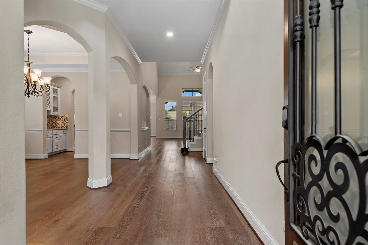 Chandelier, Interior, Recessed Lighting, Wood Texture Flooring
