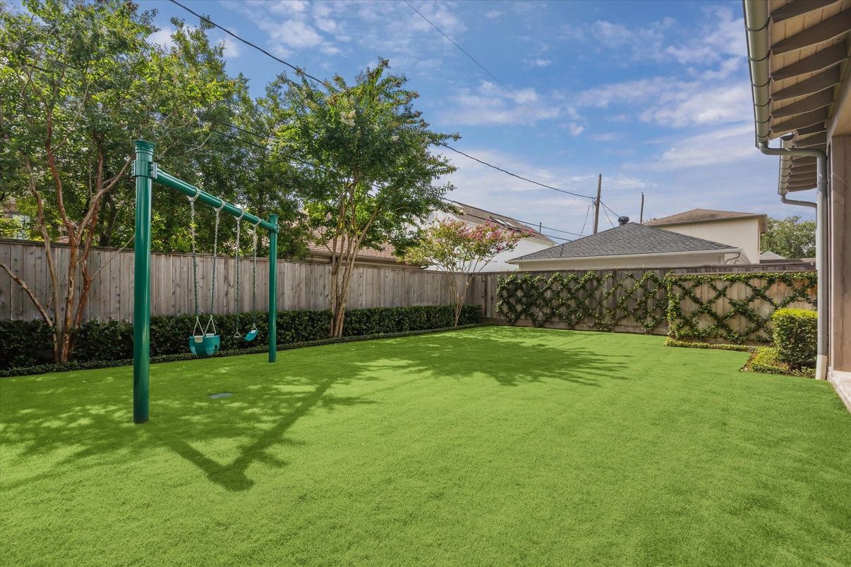 Backyard, Exterior, Playground