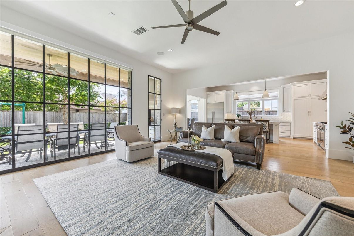 Interior, Kitchen, Living room, Pendant Lights, Recessed Lighting, Wood Texture Flooring