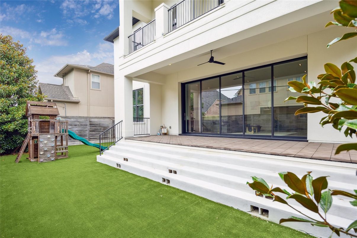 Backyard, Exterior, Playground