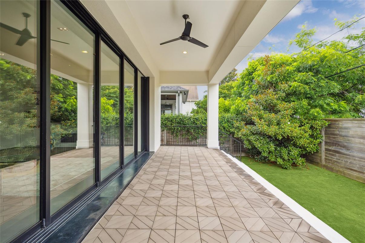 Backyard, Exterior