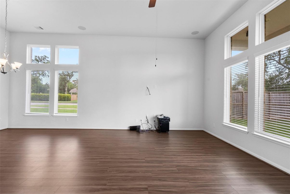 Empty room, Interior, Pendant Lights, Wood Texture Flooring