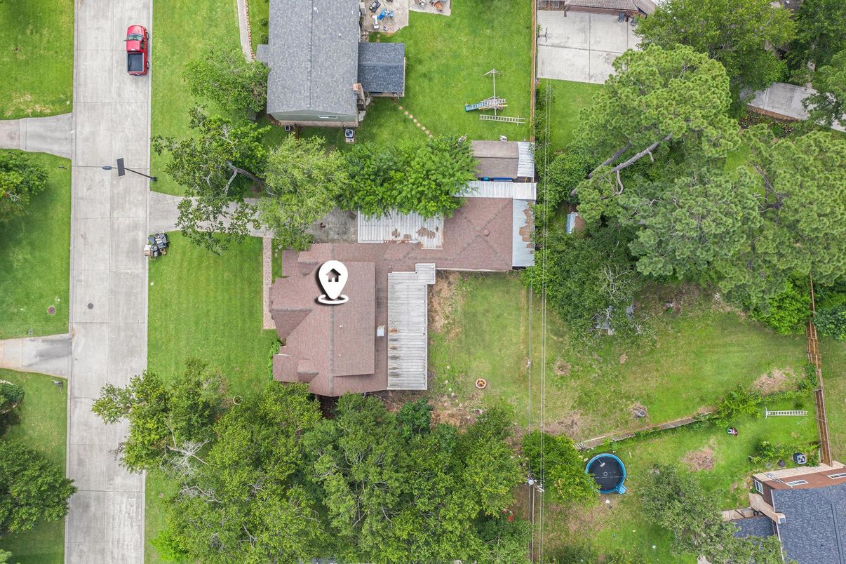 Exterior, Drone