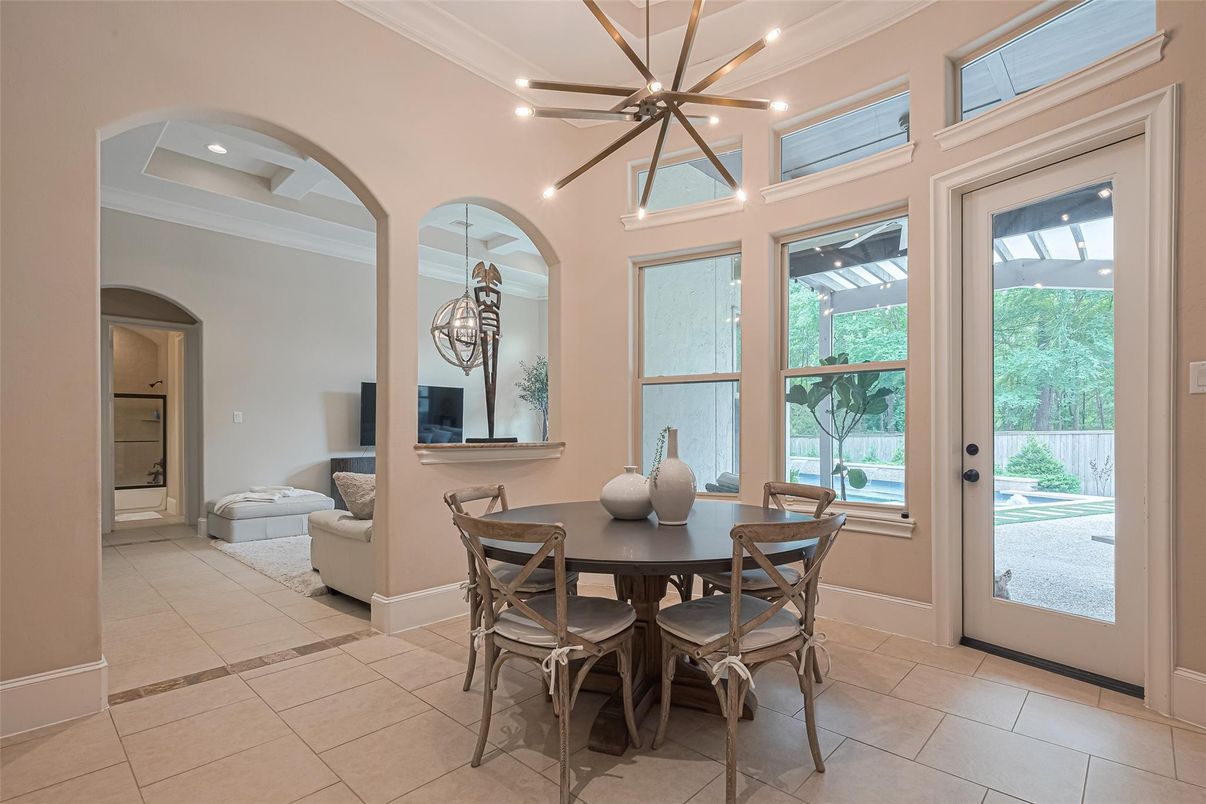 Chandelier, Dining room, Interior, Pendant Lights, Recessed Lighting