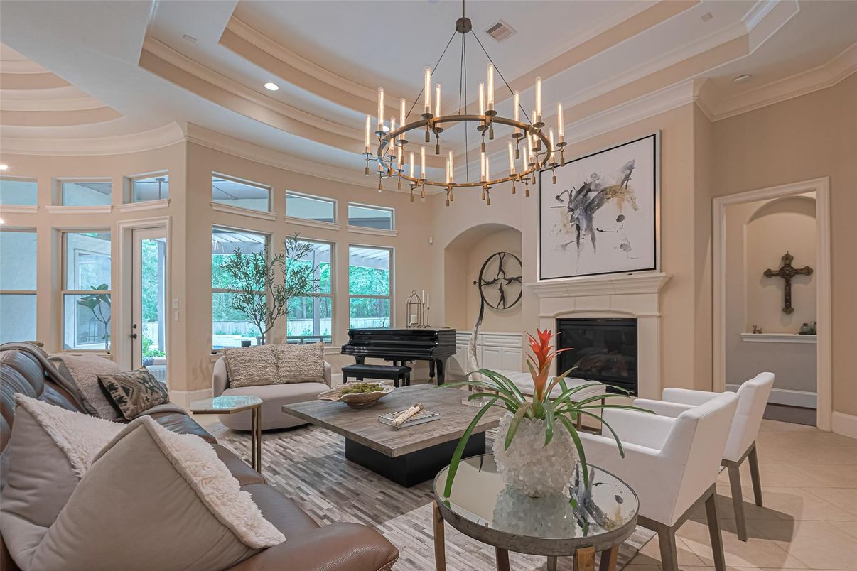 Chandelier, Fireplace, Interior, Living room, Pendant Lights, Piano, Recessed Lighting, Water