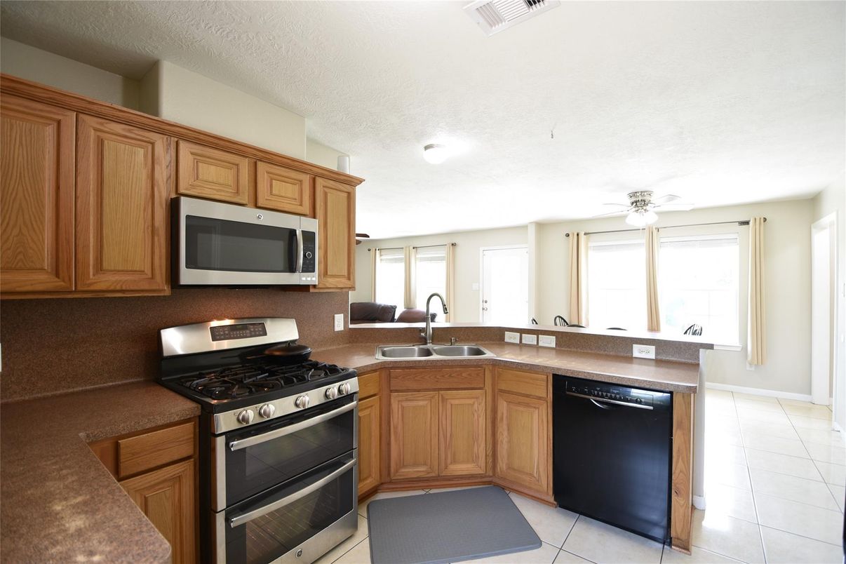 Interior, Kitchen, Stainless Steel Appliances
