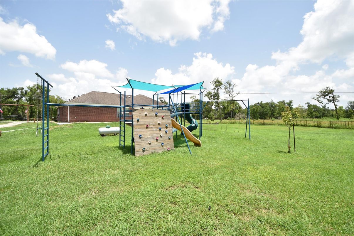 Backyard, Exterior, Playground