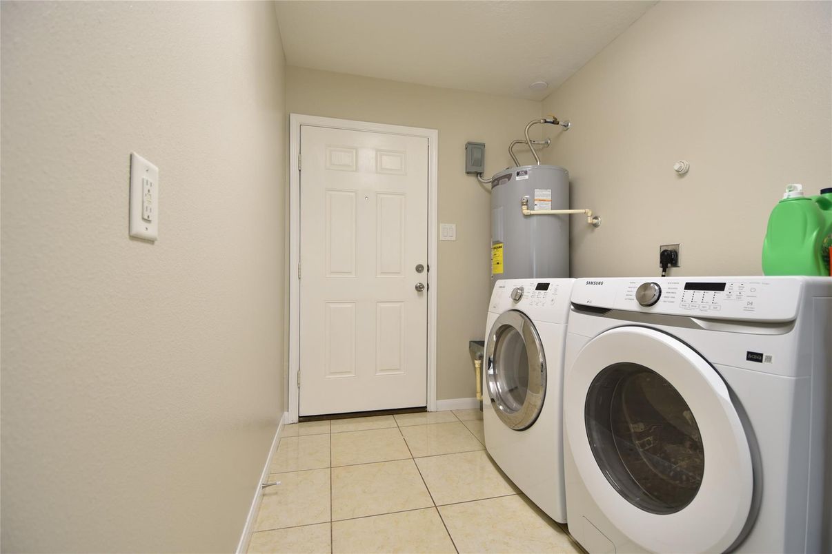 Interior, Washer