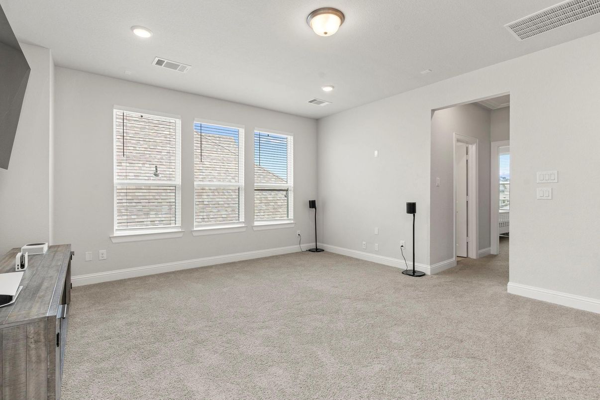 Empty room, Interior, Recessed Lighting