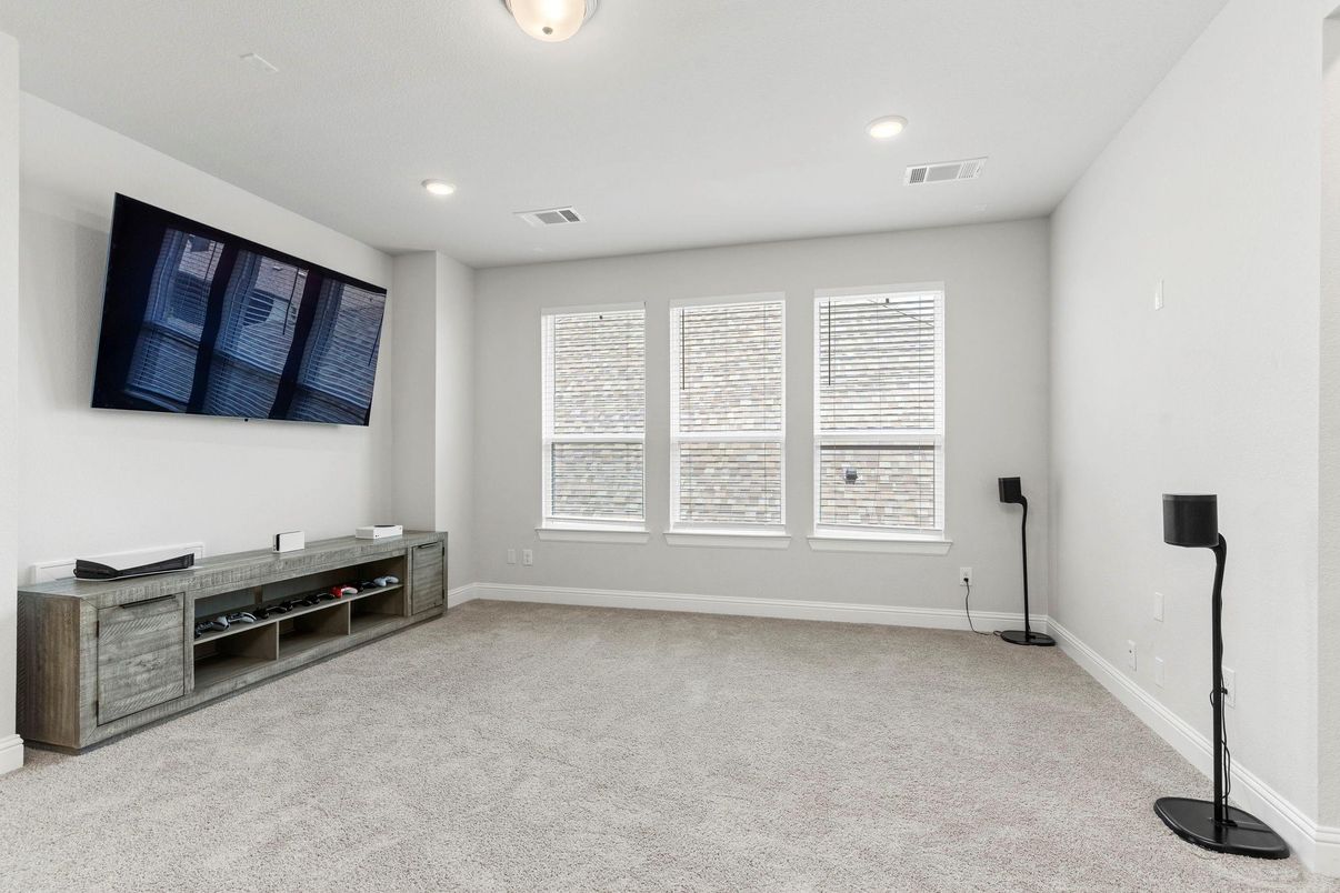 Empty room, Interior, Recessed Lighting