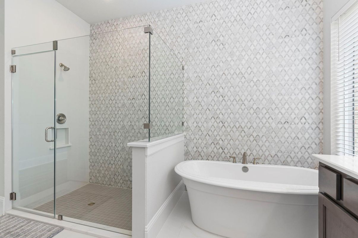 Bathroom, Free Standing Baths, Glass Shower, Interior, Recessed Lighting