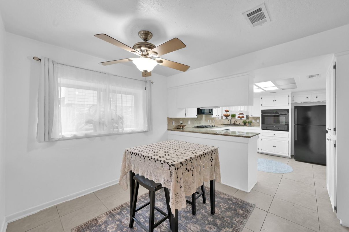 Dining room, Interior, Kitchen