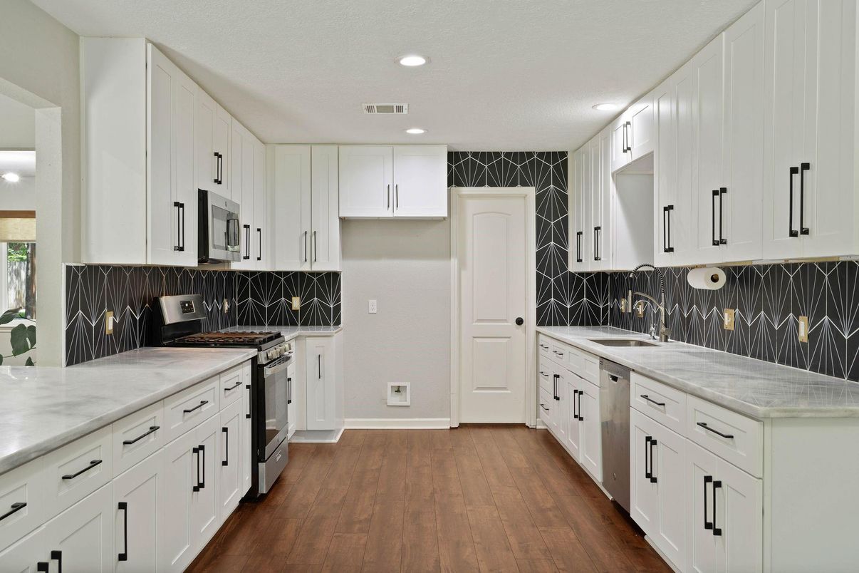 Interior, Kitchen, Marble Walls, Recessed Lighting, Wood Texture Flooring