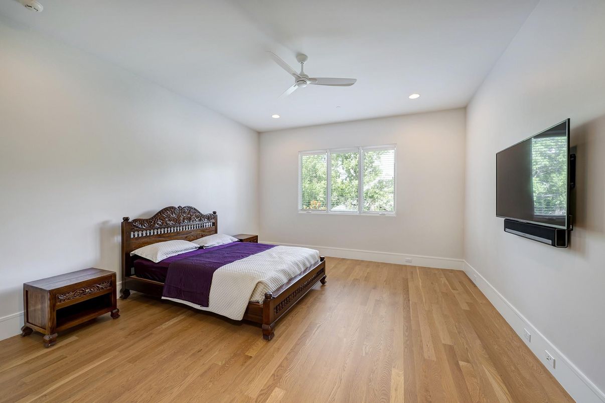 Bedroom, Interior, Recessed Lighting, Wood Texture Flooring