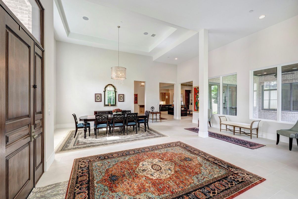 Dining room, Interior, Pendant Lights, Recessed Lighting