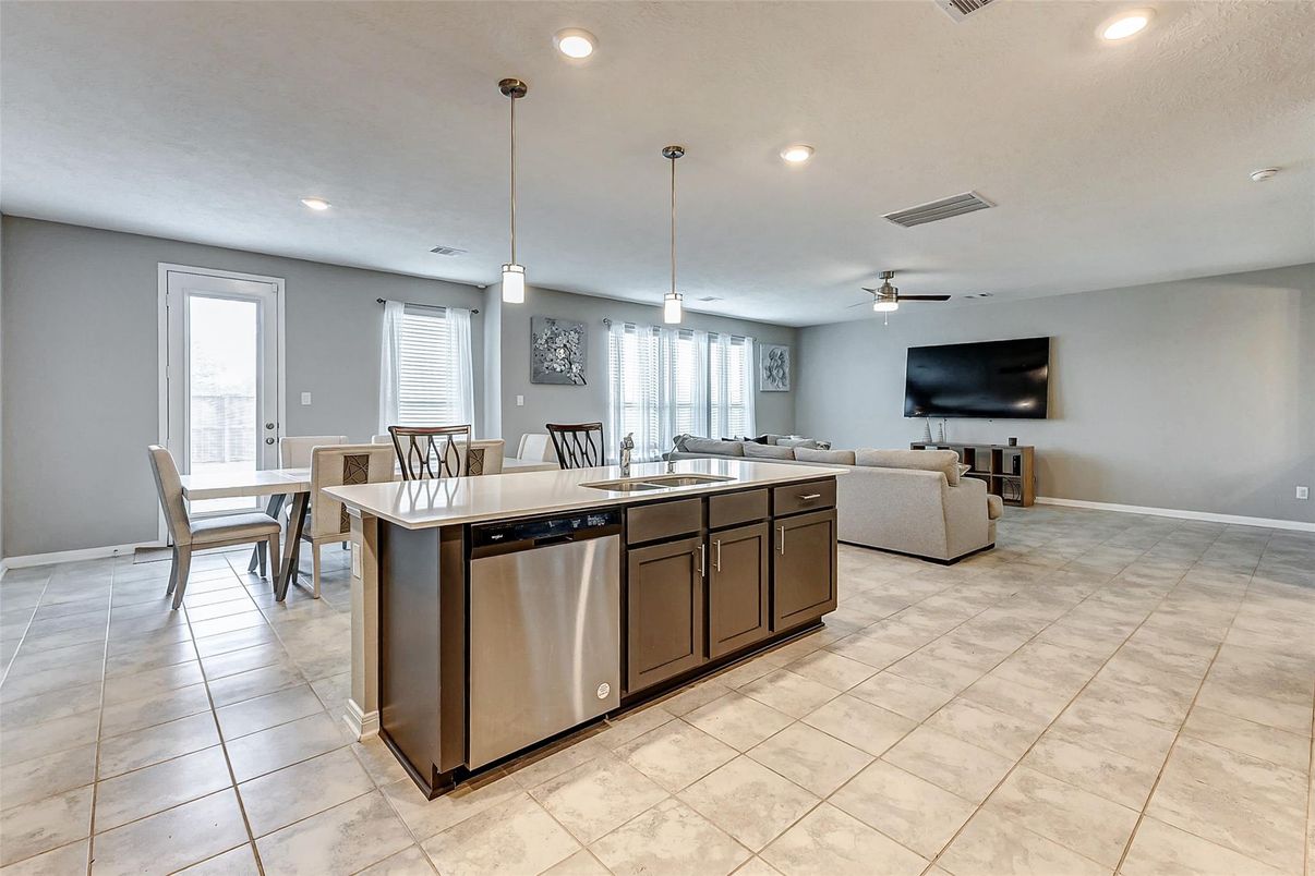 Dining room, Interior, Kitchen, Living room, Pendant Lights, Recessed Lighting