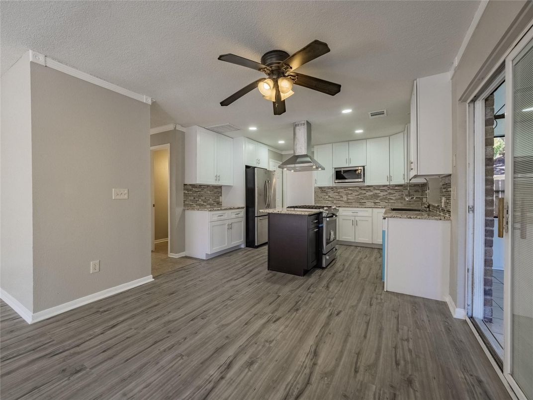 Interior, Kitchen, Recessed Lighting, Wood Texture Flooring