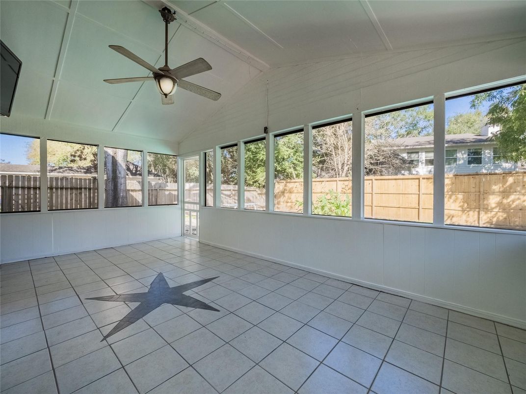 Empty room, Interior, Sun Room