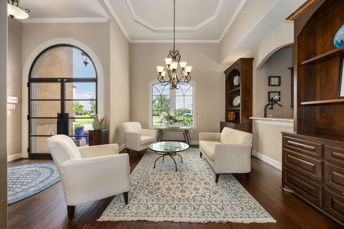 Chandelier, Interior, Living room, Wood Texture Flooring