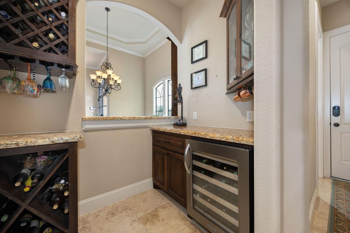Chandelier, Interior, Wine Storage