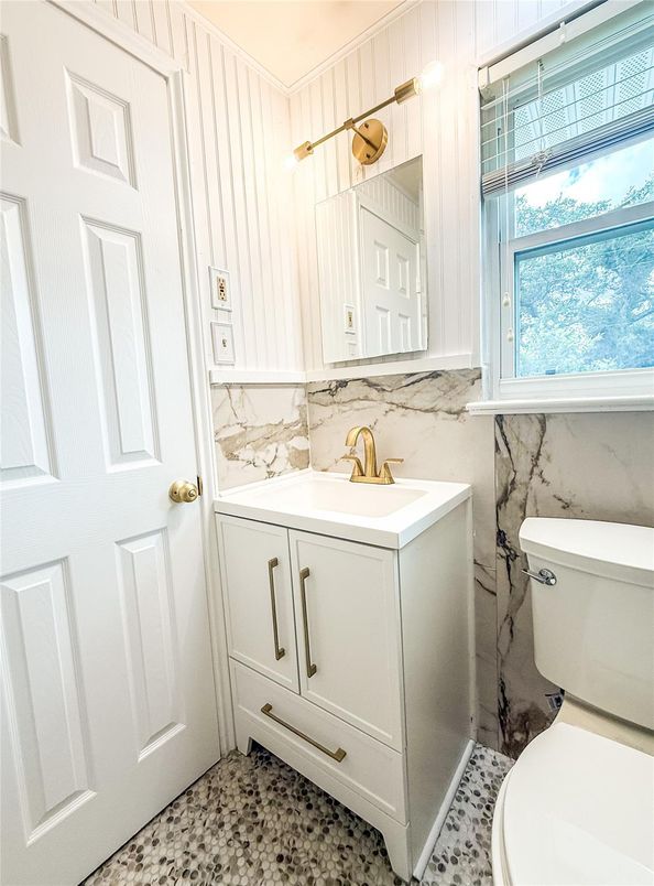 Bathroom, Interior, Marble Walls