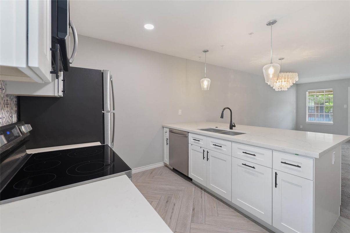 Chandelier, Interior, Kitchen, Pendant Lights, Recessed Lighting, Wood Texture Flooring