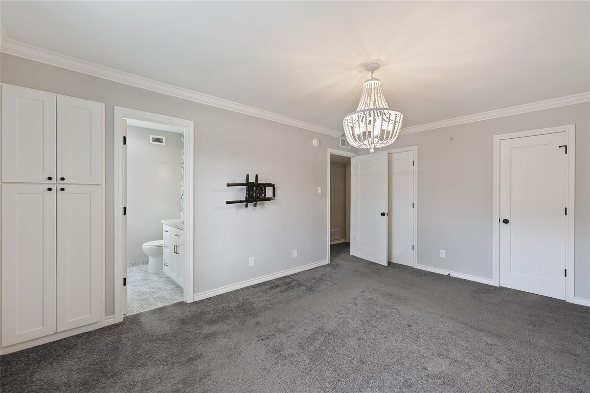 Bathroom, Chandelier, Empty room, Interior