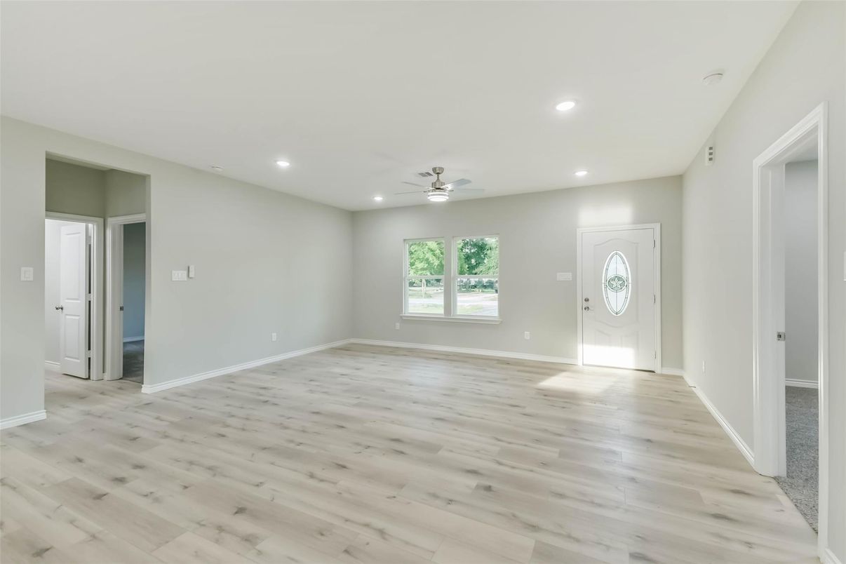 Empty room, Interior, Recessed Lighting, Wood Texture Flooring