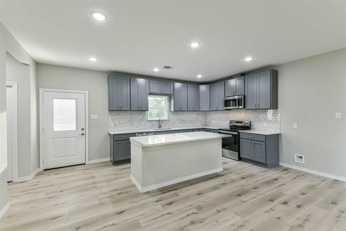 Interior, Kitchen, Recessed Lighting, Wood Texture Flooring