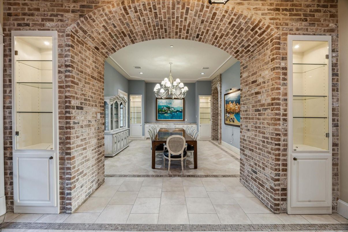 Chandelier, Dining room, Interior, Recessed Lighting, Stone Walls