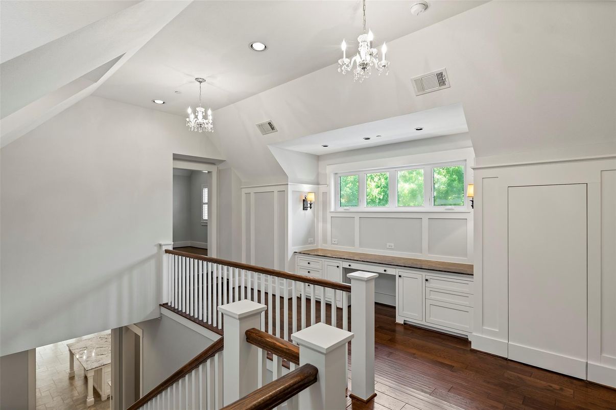 Chandelier, Interior, Recessed Lighting, Wood Texture Flooring