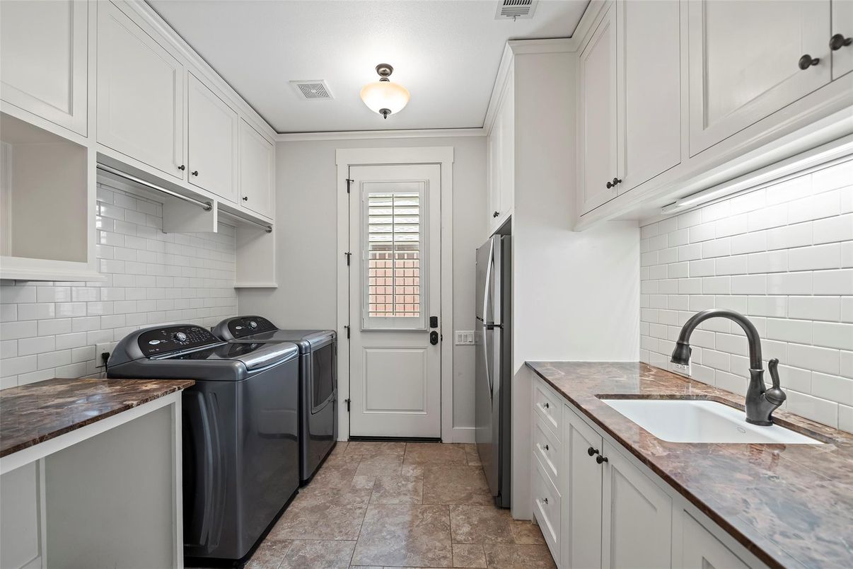 Interior, Washer