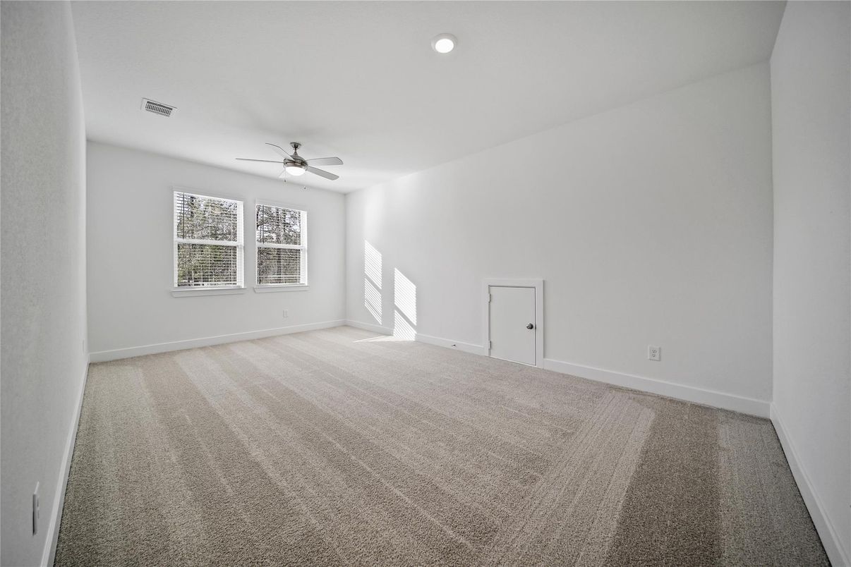 Empty room, Interior, Recessed Lighting