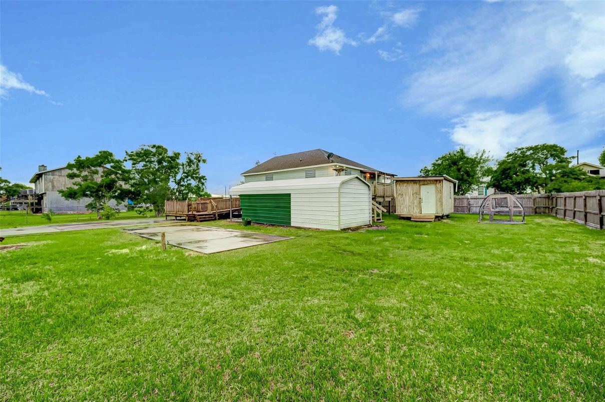 Backyard, Exterior, Playground