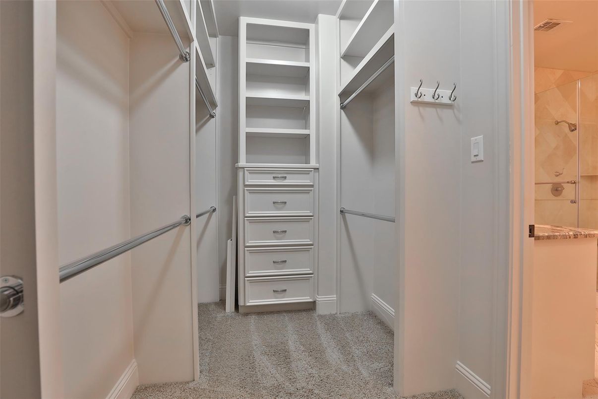 Interior, Walk-in Closets