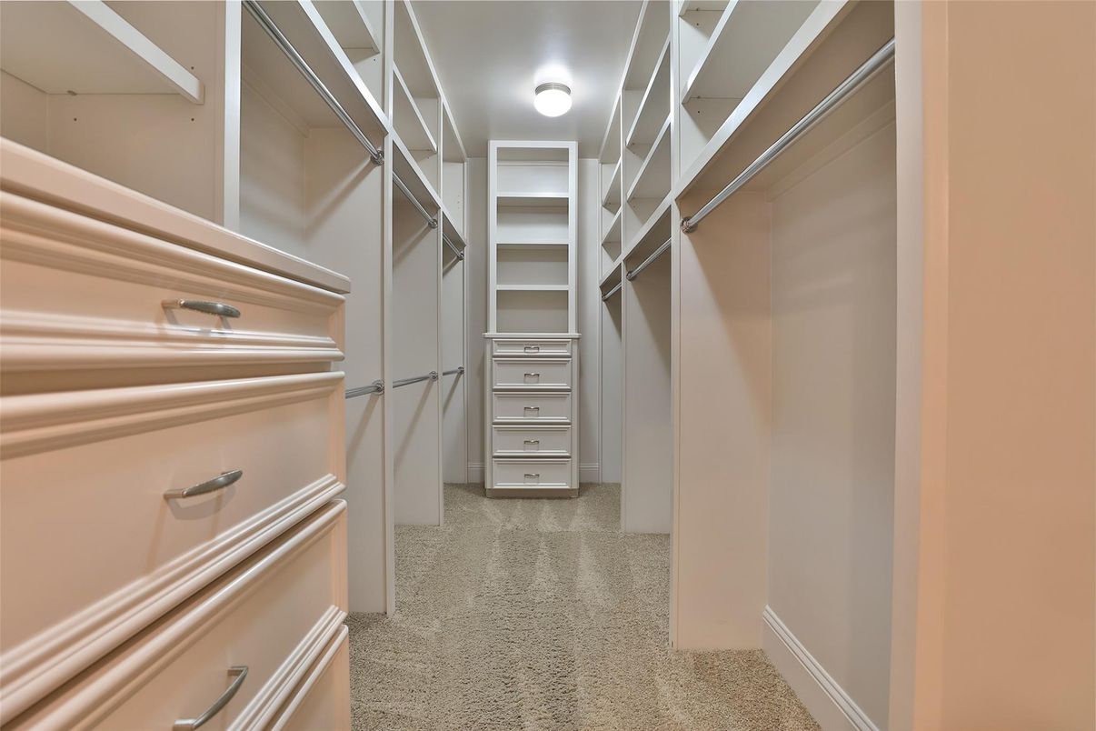 Interior, Walk-in Closets