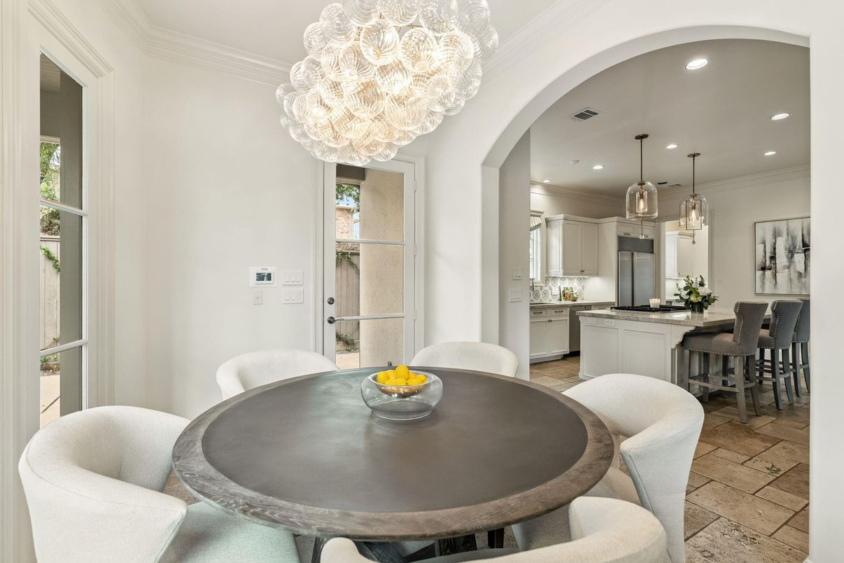 Chandelier, Dining room, Interior, Kitchen, Pendant Lights, Recessed Lighting