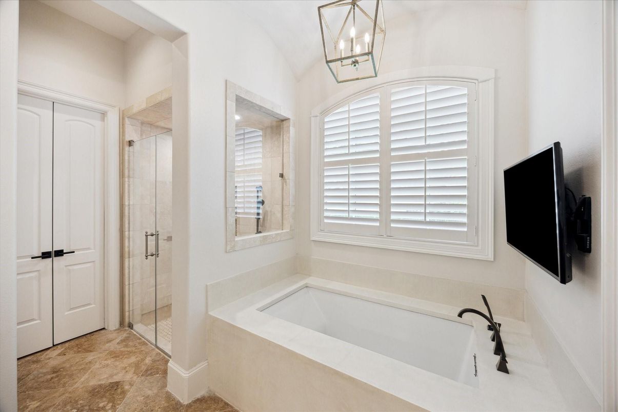 Bathroom, Glass Shower, Interior, Pendant Lights