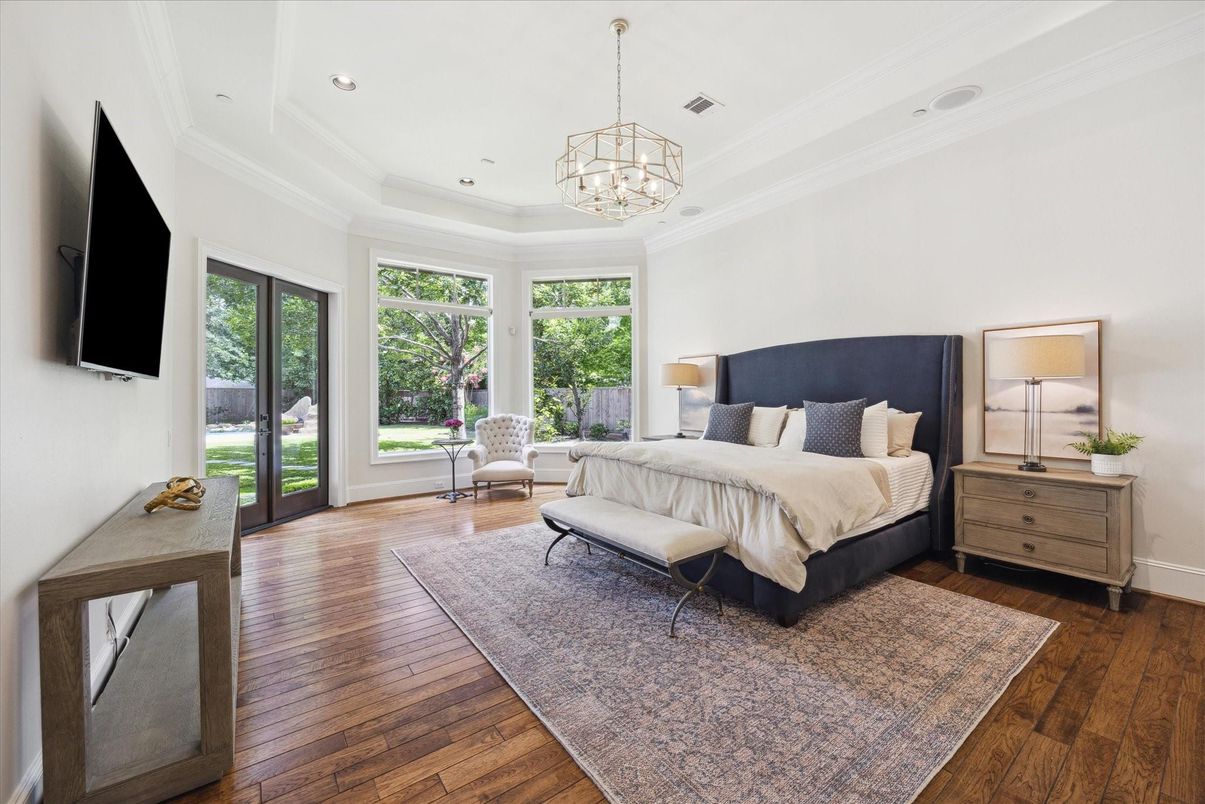 Bedroom, Chandelier, Interior, Recessed Lighting, Wood Texture Flooring