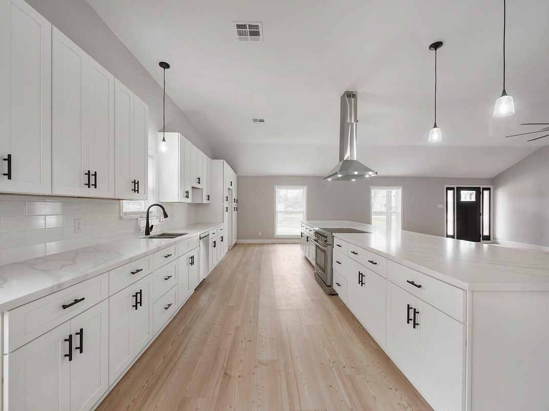 Interior, Kitchen, Pendant Lights, Wood Texture Flooring