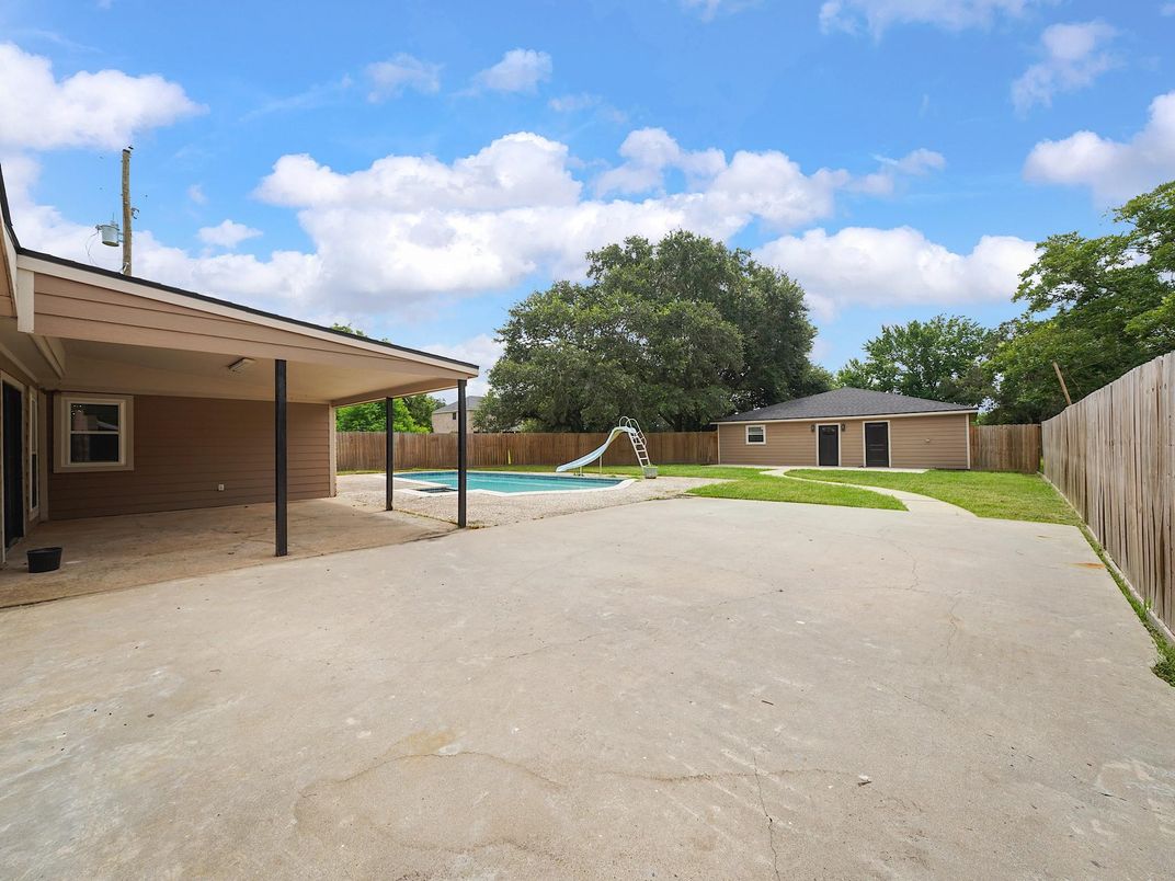 Backyard, Exterior, Pool