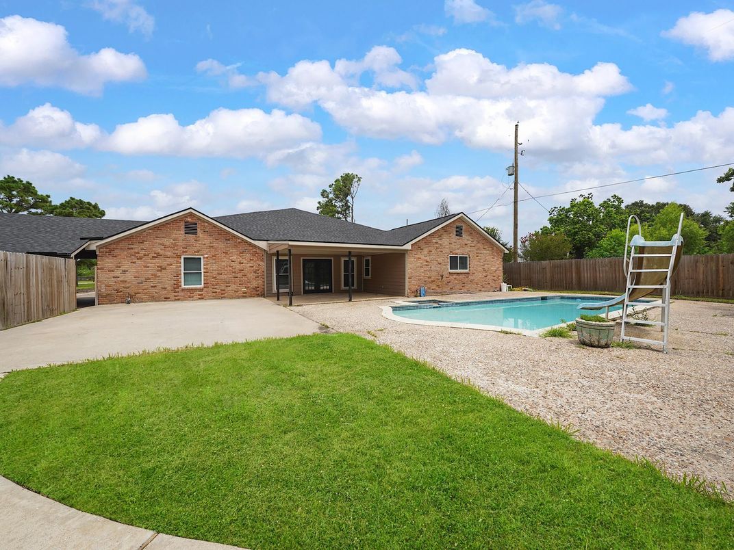Backyard, Exterior, Pool