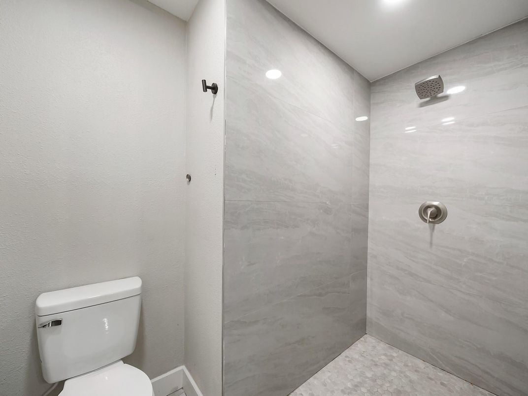 Bathroom, Interior, Marble Walls, Recessed Lighting