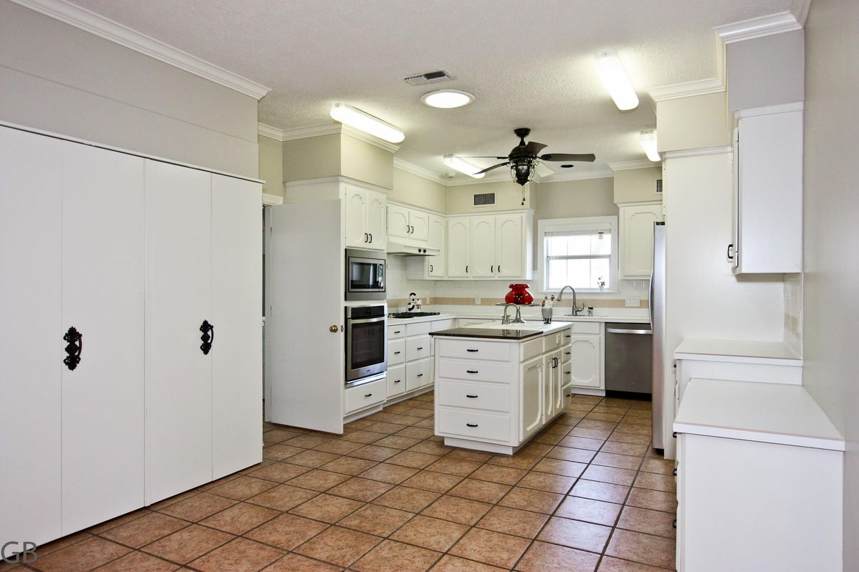 Interior, Kitchen, Stainless Steel Appliances