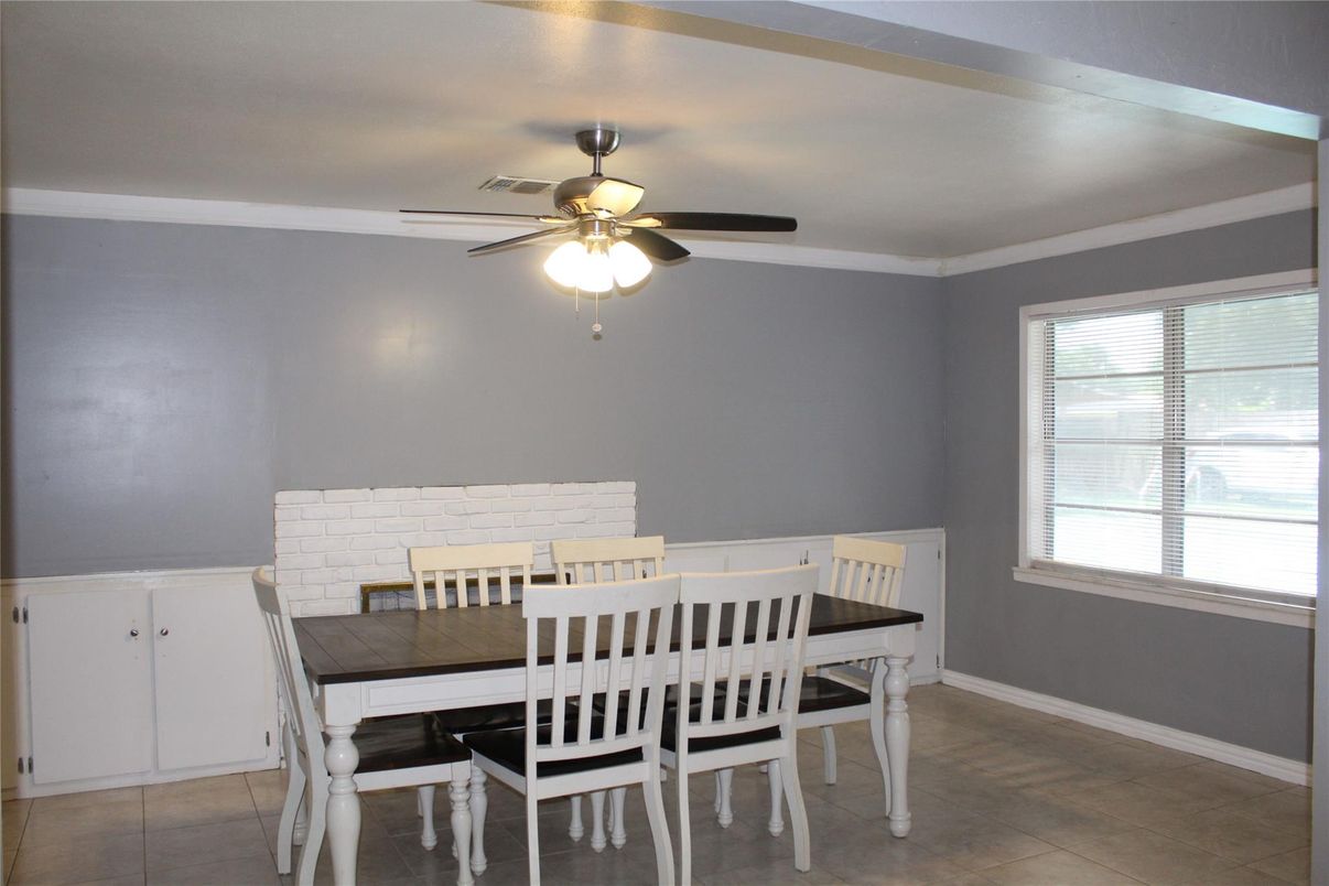 Dining room, Interior