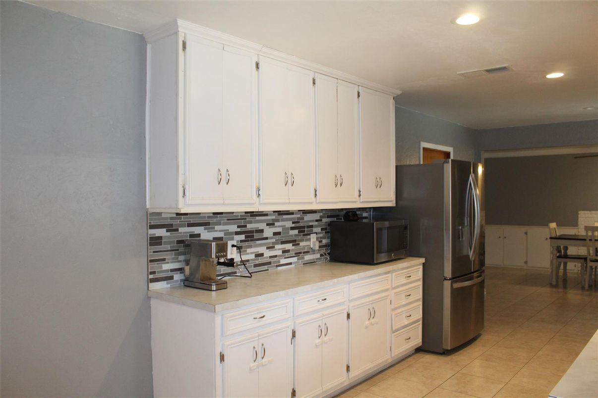 Dining room, Interior, Kitchen, Recessed Lighting