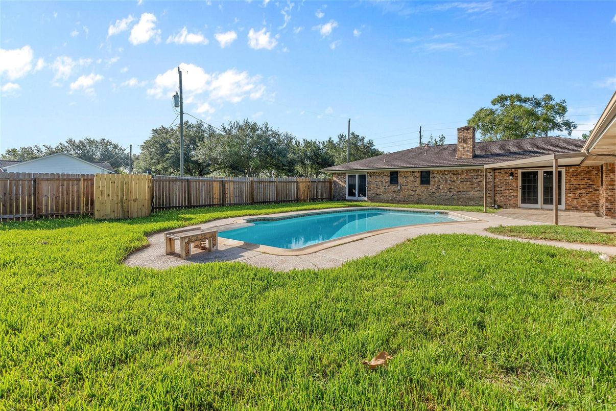 Backyard, Exterior, Pool