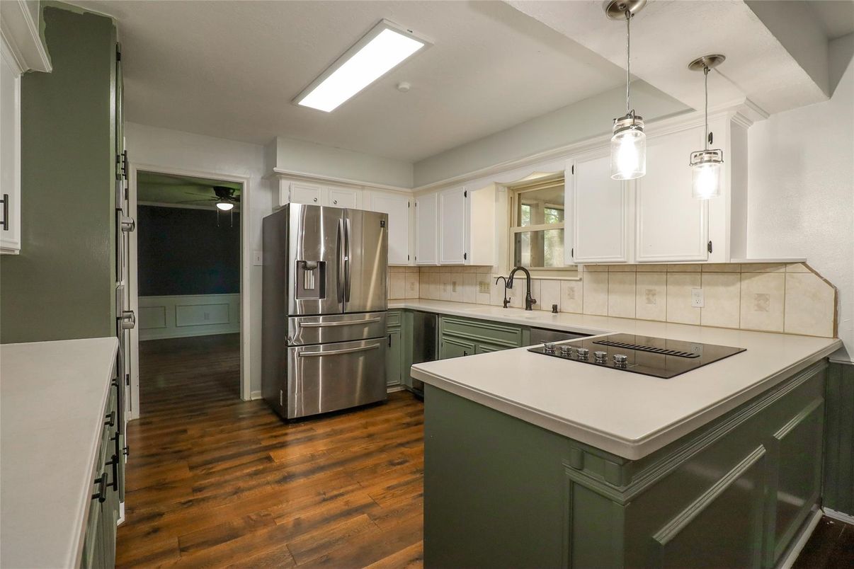 Interior, Kitchen, Pendant Lights, Stainless Steel Appliances, Wood Texture Flooring