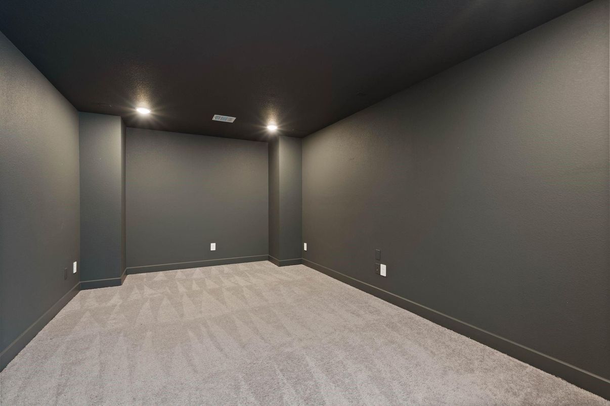 Empty room, Interior, Recessed Lighting