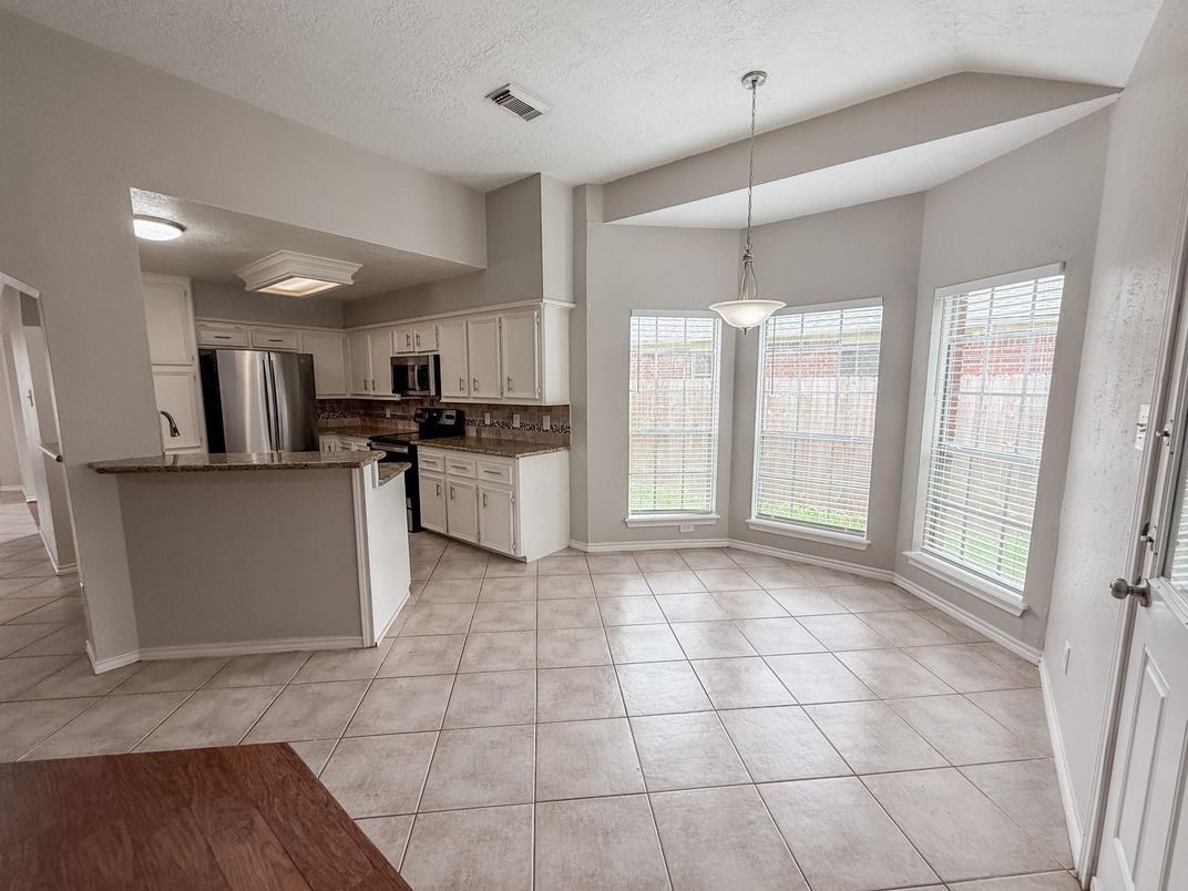Interior, Kitchen, Pendant Lights, Stainless Steel Appliances